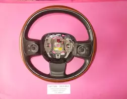 FIAT 500L kožený volant s ovládacími tlačítkami