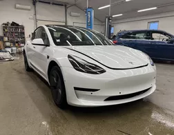 Tesla Model 3 0.0