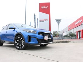 Kia XCeed 1,5 T-GDi GOLD + Safety + Smart pack