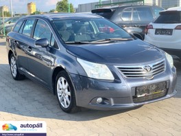 TOYOTA AVENSIS 2.2 D-4D Exclusive