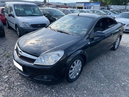 Opel Astra TwinTop 1.9 DTH Cosmo