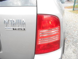 Škoda Octavia Combi 1.6i TOUR