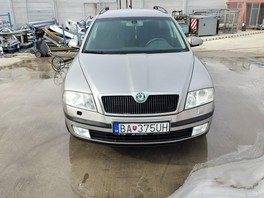 Škoda Octavia Combi 1.8 TSI Ambiente