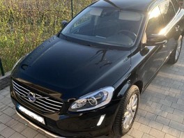 Volvo XC60 D4 2.4L Momentum AWD Geartronic