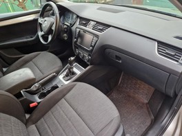 Škoda Octavia Combi 1.6 TDI Ambition DSG