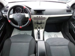 Opel Astra GTC 1.8i 103kw  Van,A4