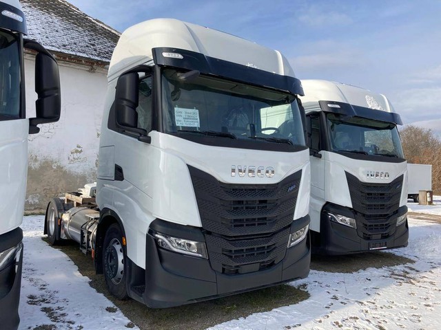 Iveco S-WAY AS440S46T/P 2LNG