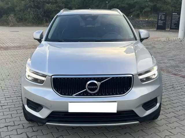 Volvo XC40 D4 4x4 190PS GEARTRONIC8
