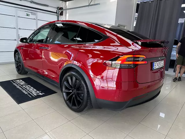 Tesla Model X Long Range RAVEN