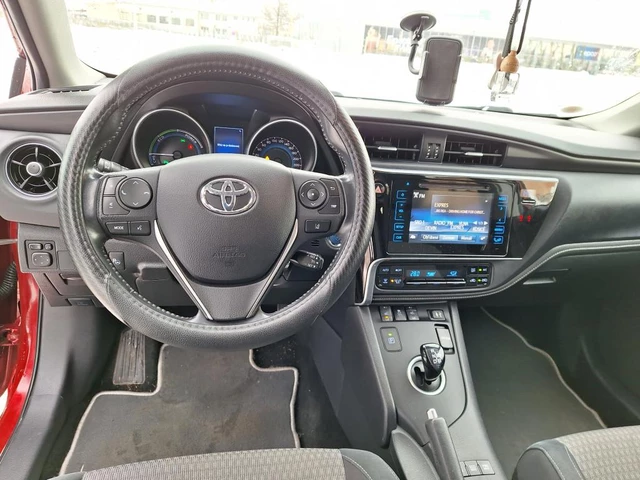 Toyota Auris Touring Sports 1.8 I VVT-i HybridSD Executive