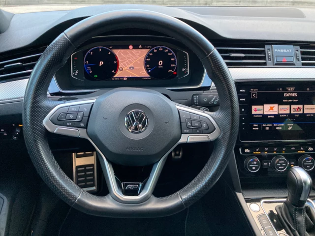Volkswagen Passat Variant 2.0 TDI Elegance 4Motion DSG