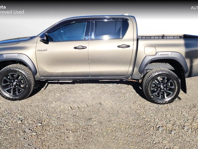 Toyota Hilux 4x4 Double Cab DPF Executive