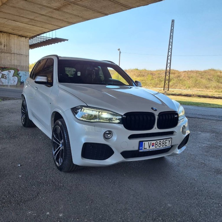 BMW X5 3.0 D xDrive 260ps M VÝBAVA KÚPENÉ V SK!!!!
