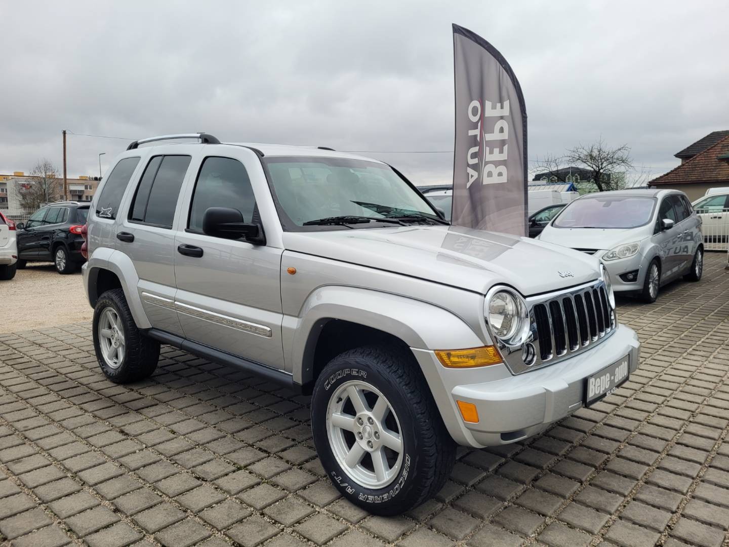 Jeep Cherokee 2.8 CRD 16V Limited A/T